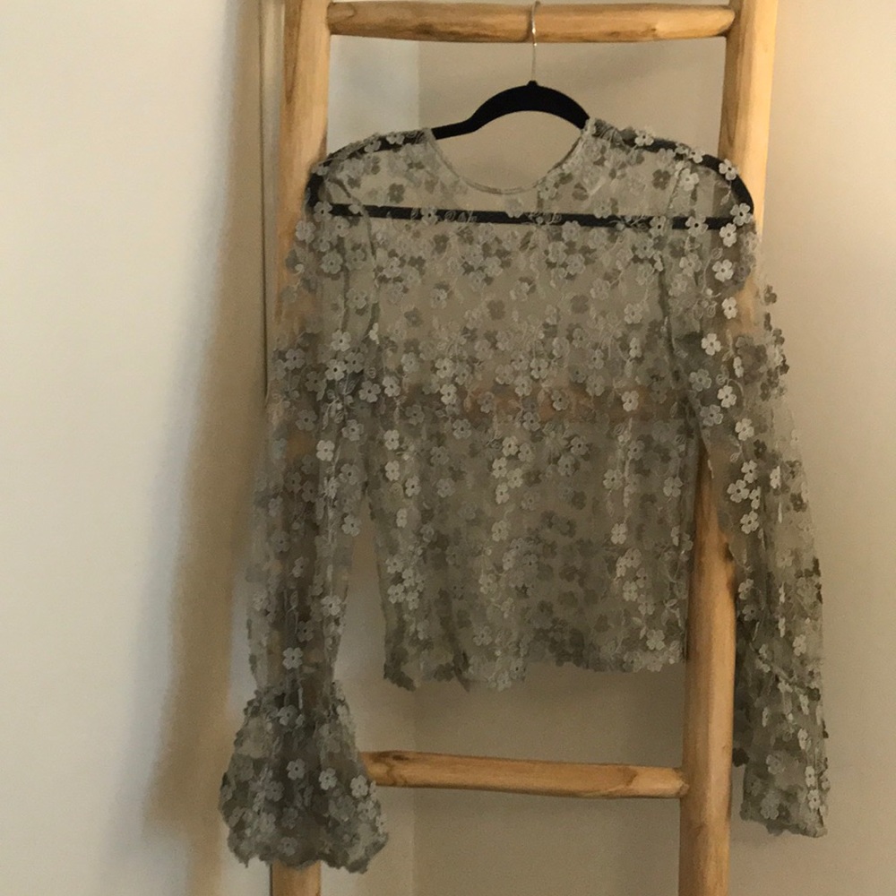 Sheer floral Longsleeve Top